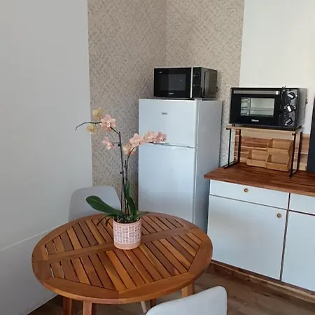Meuble 1 Piece Equipe 2 Personnes Hotel 3*